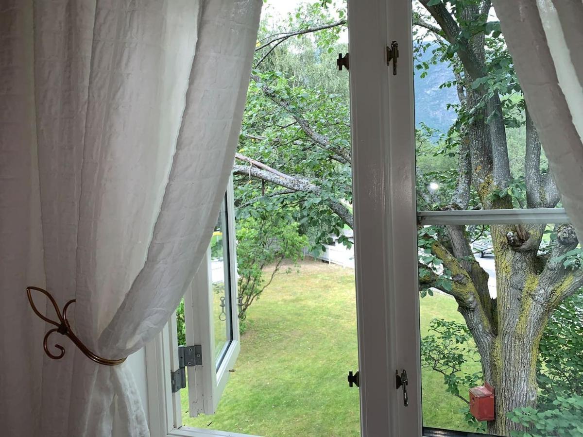 Aobrio Holidayhouse, Authentic Norwegian Farmhouse Close To Flam Laerdalsoyri Exterior photo
